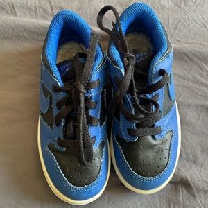 Nike Dunks low size 10C